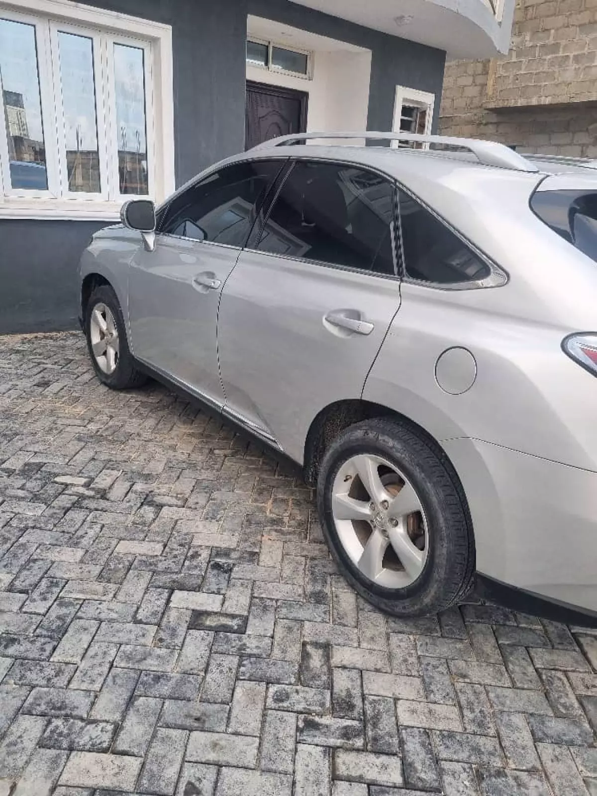 Lexus RX - 2010