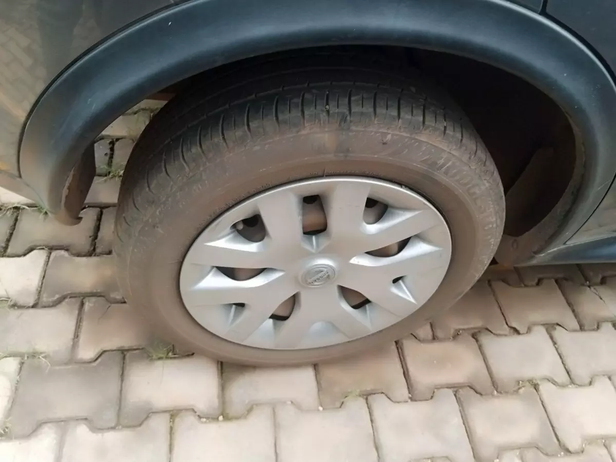 tyre2