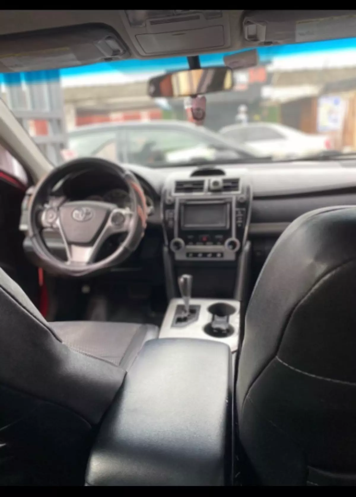 interiorFront