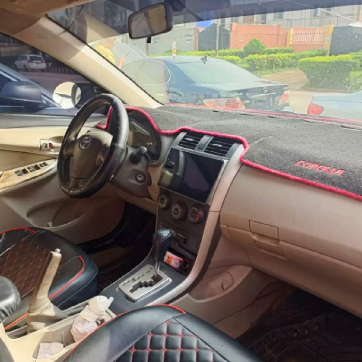 interiorFront