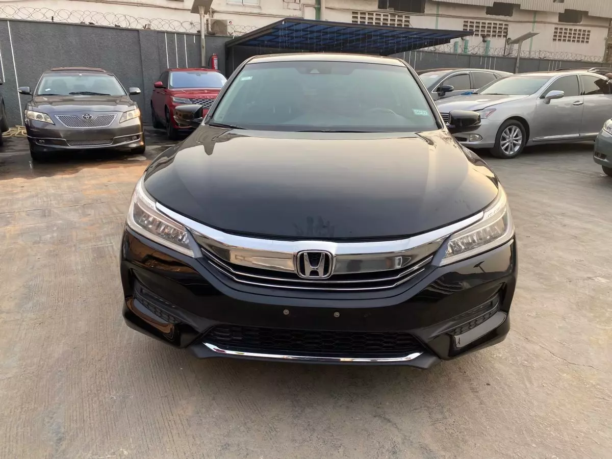 Honda Accord - 2013
