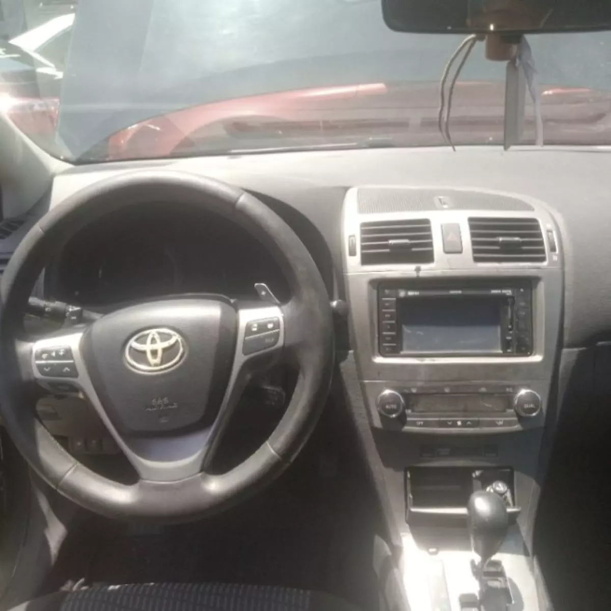 interiorFront