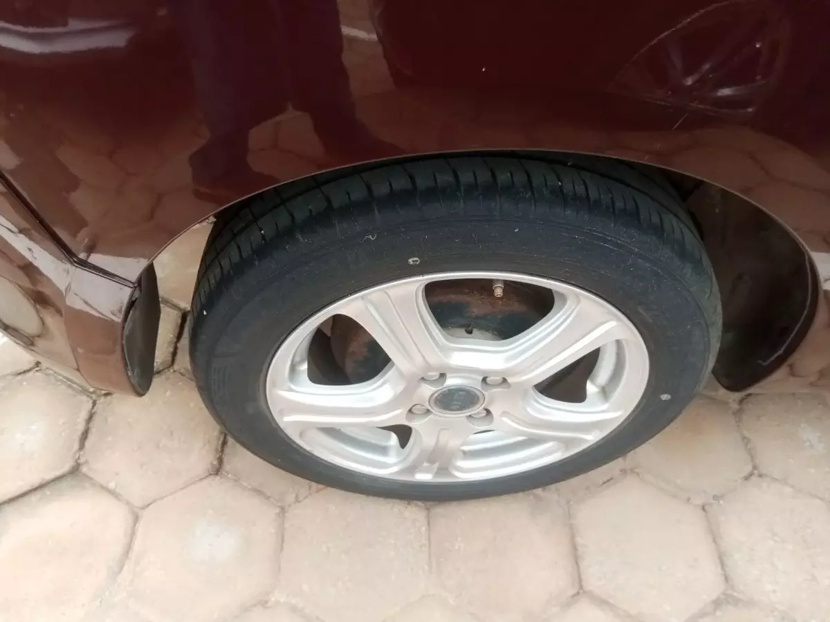 tyre3