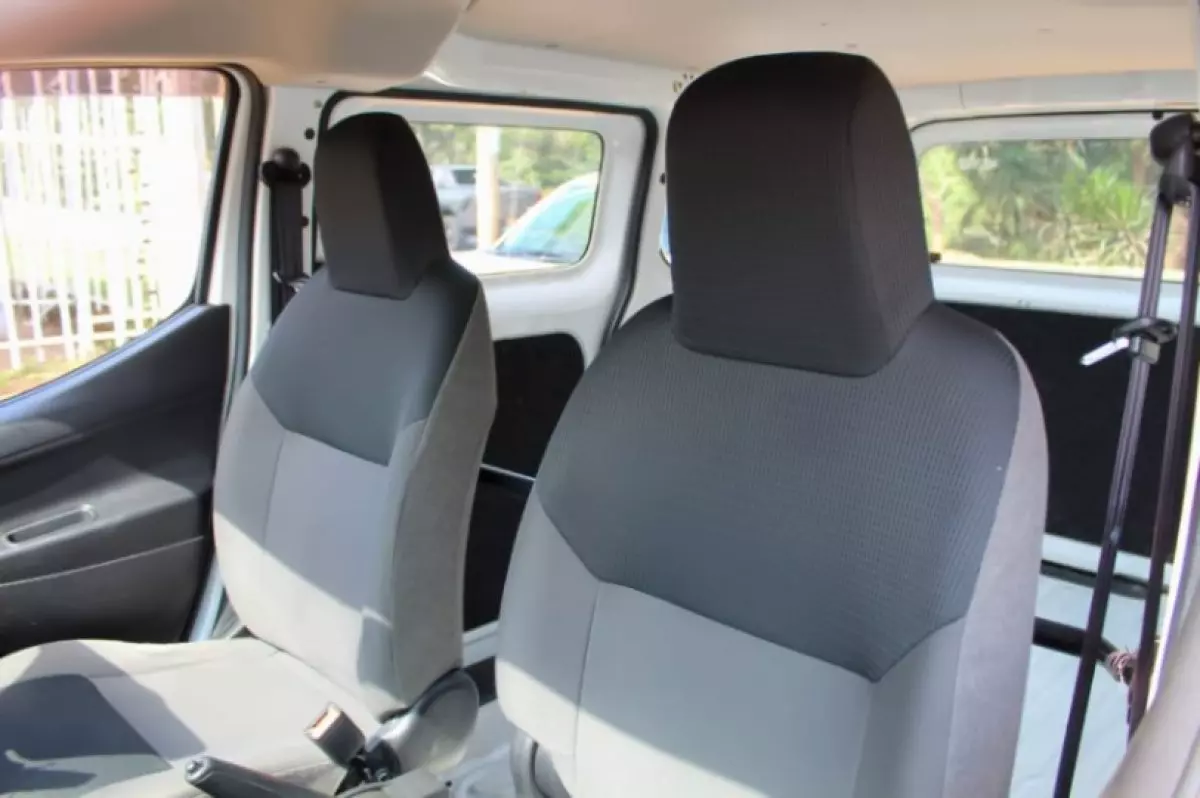 interiorBack