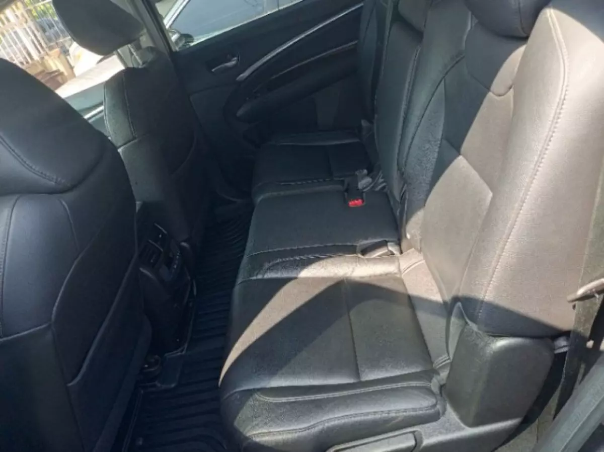 interiorBack