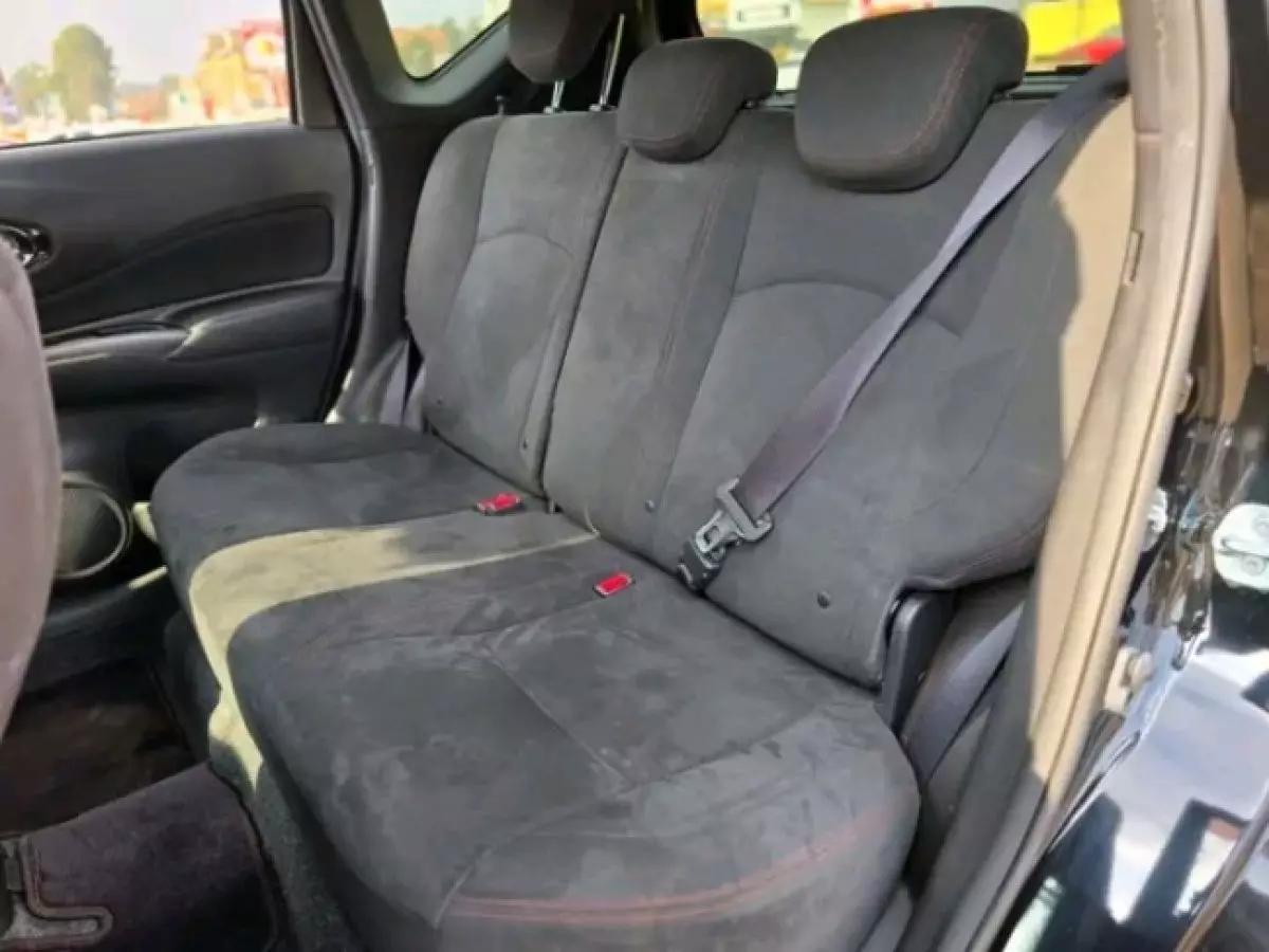 interiorBack