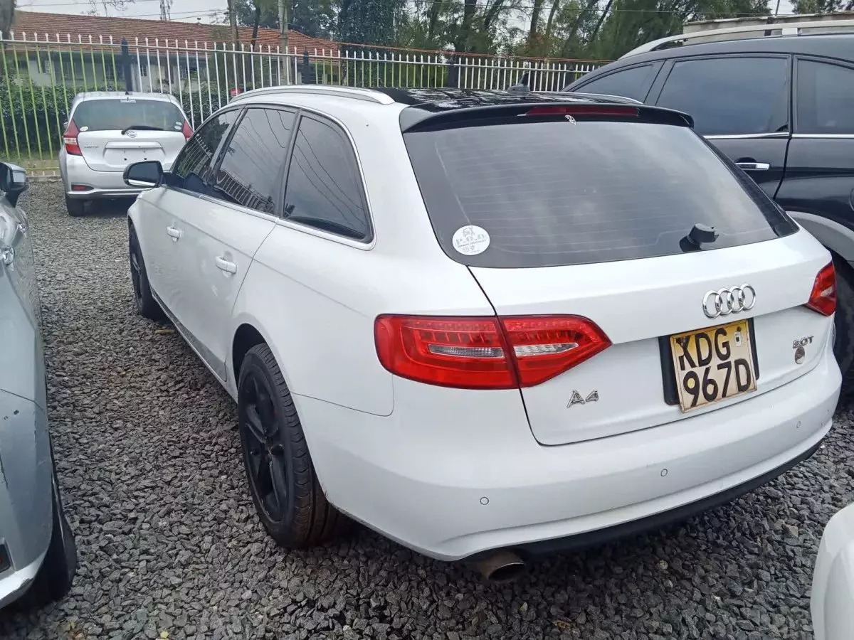 car Right Back