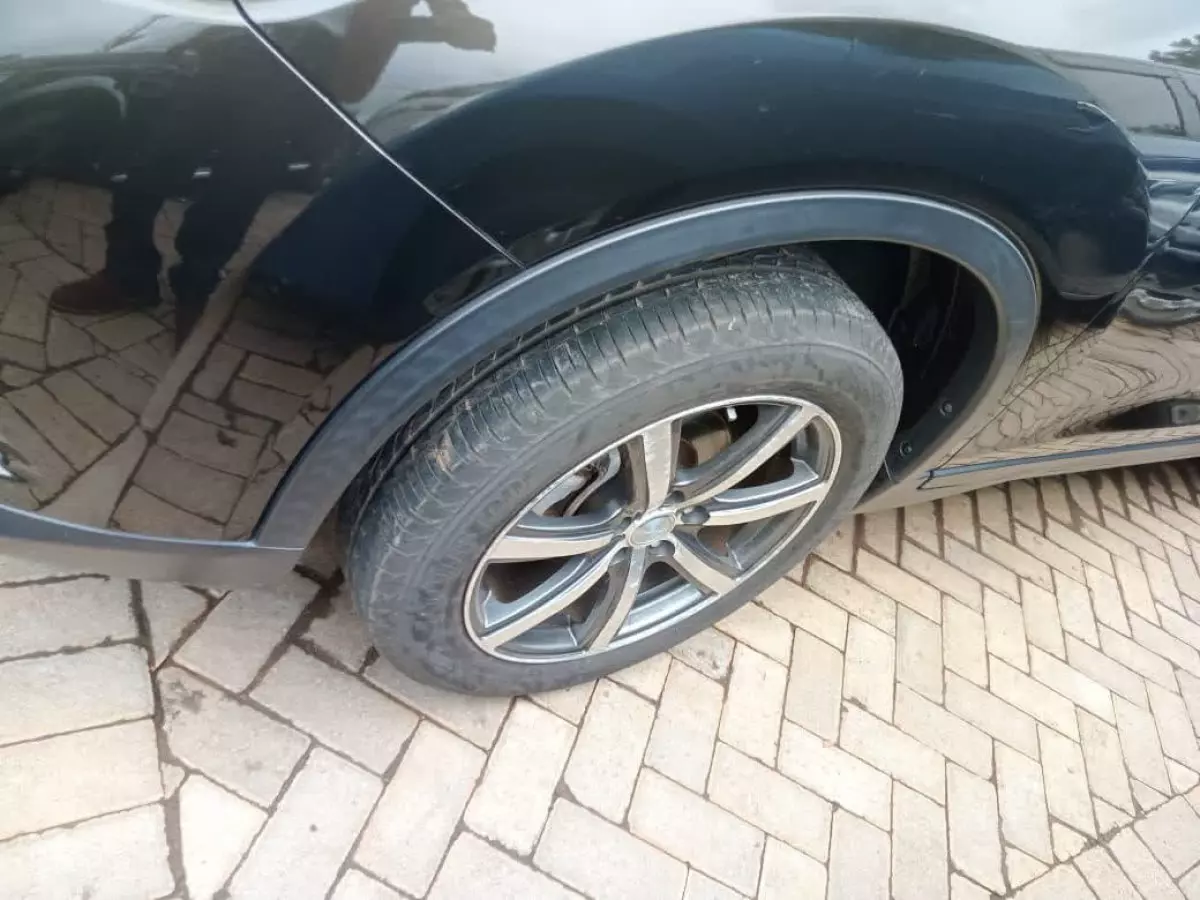 tyre2