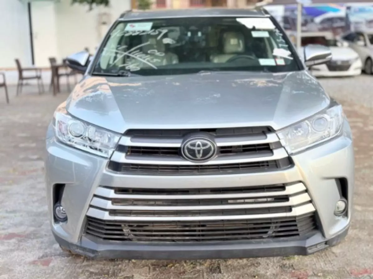 Toyota Highlander - 2019