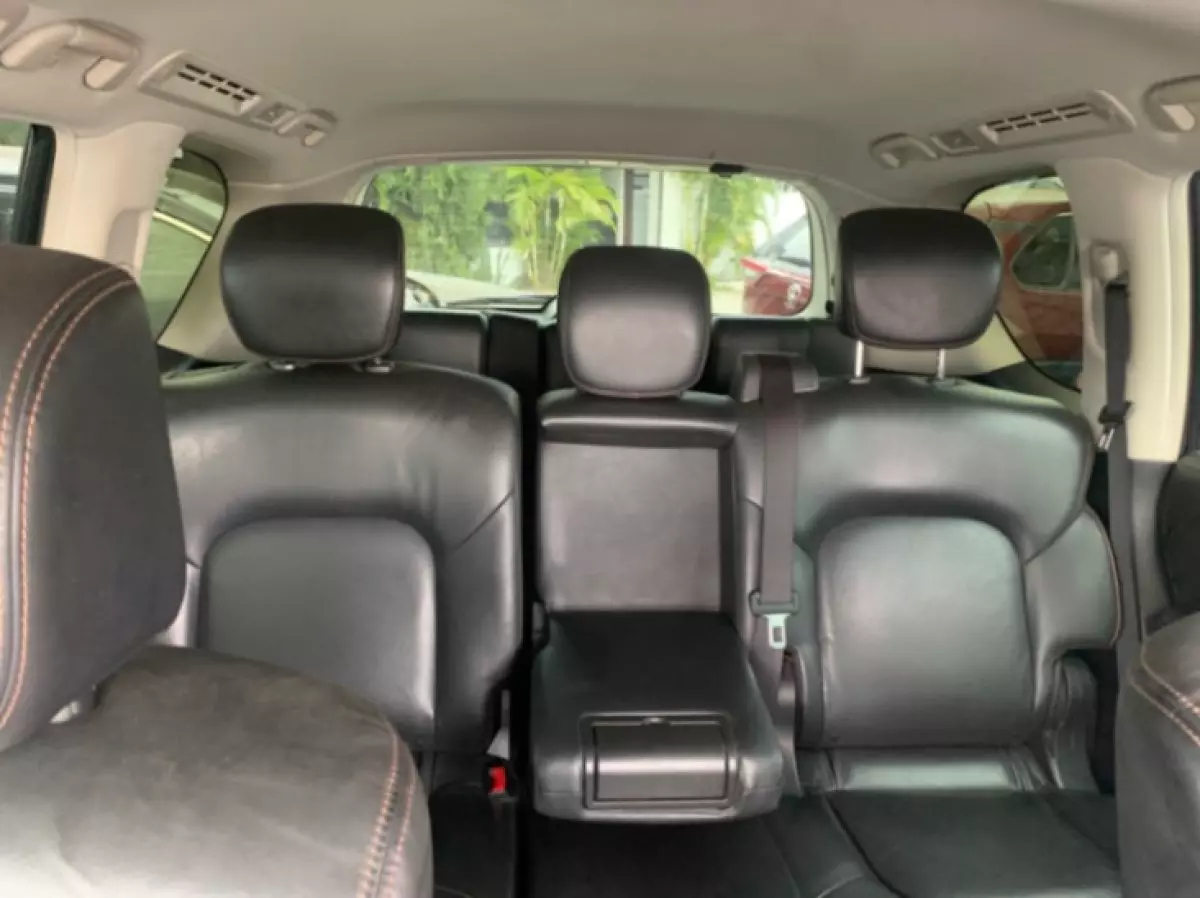 interiorBack