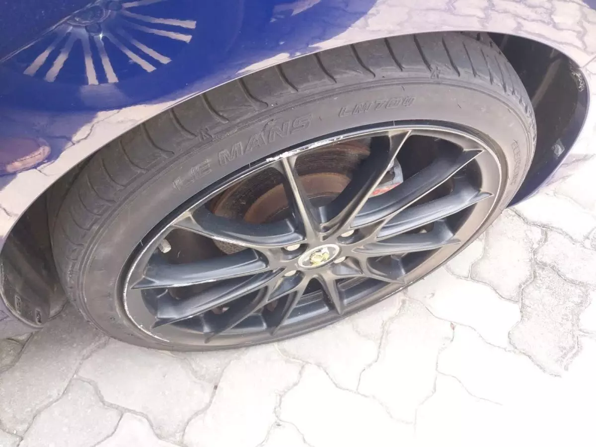 tyre2