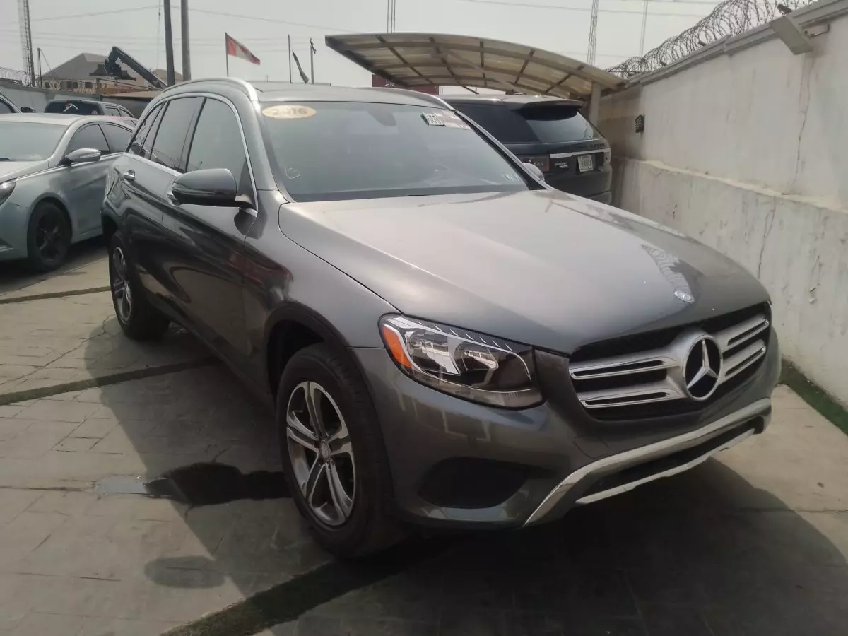 Mercedes-Benz GLC 300 - 2016