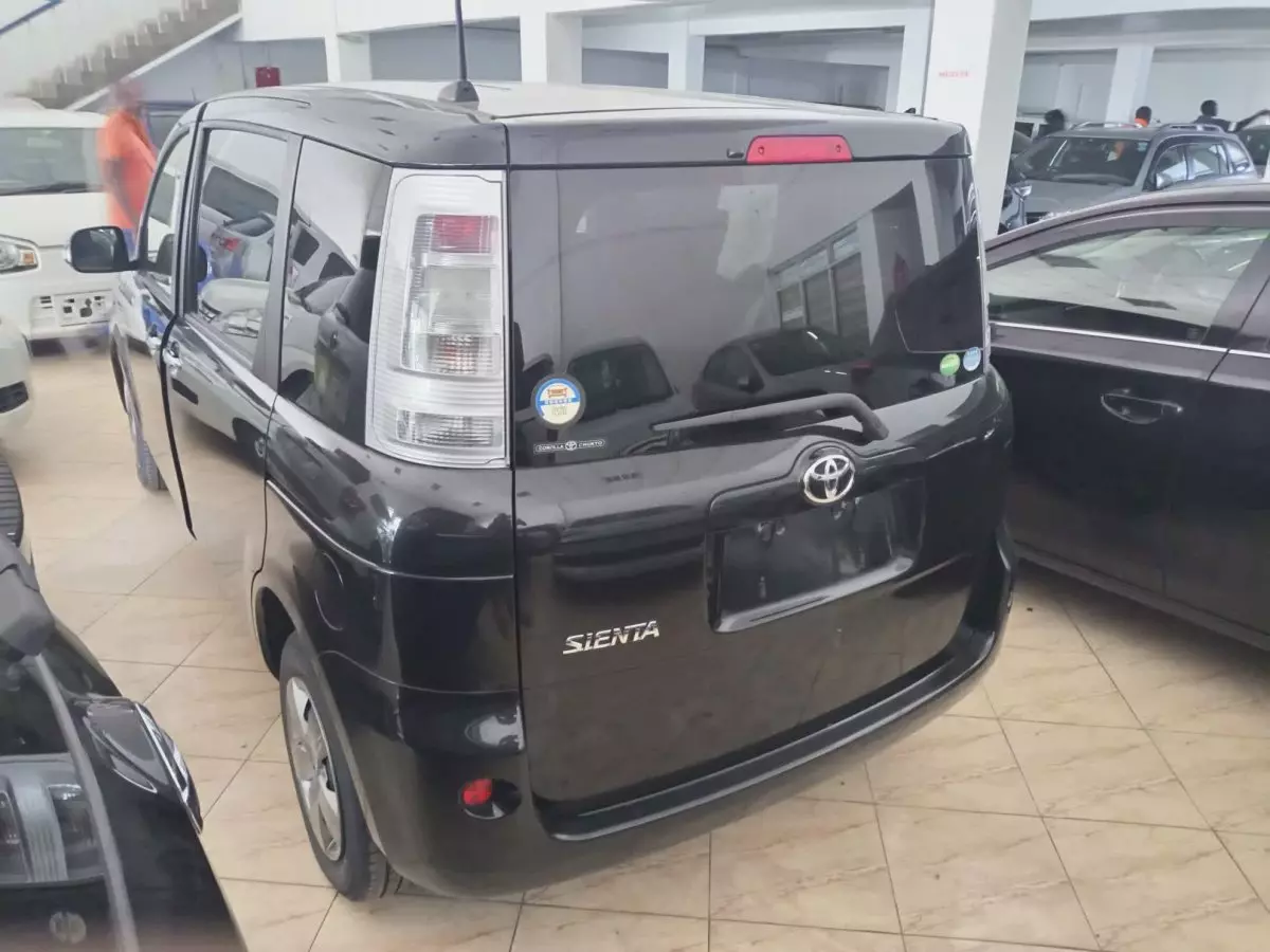 car Left Back