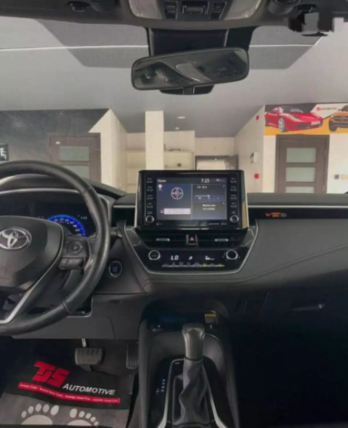 interiorFront