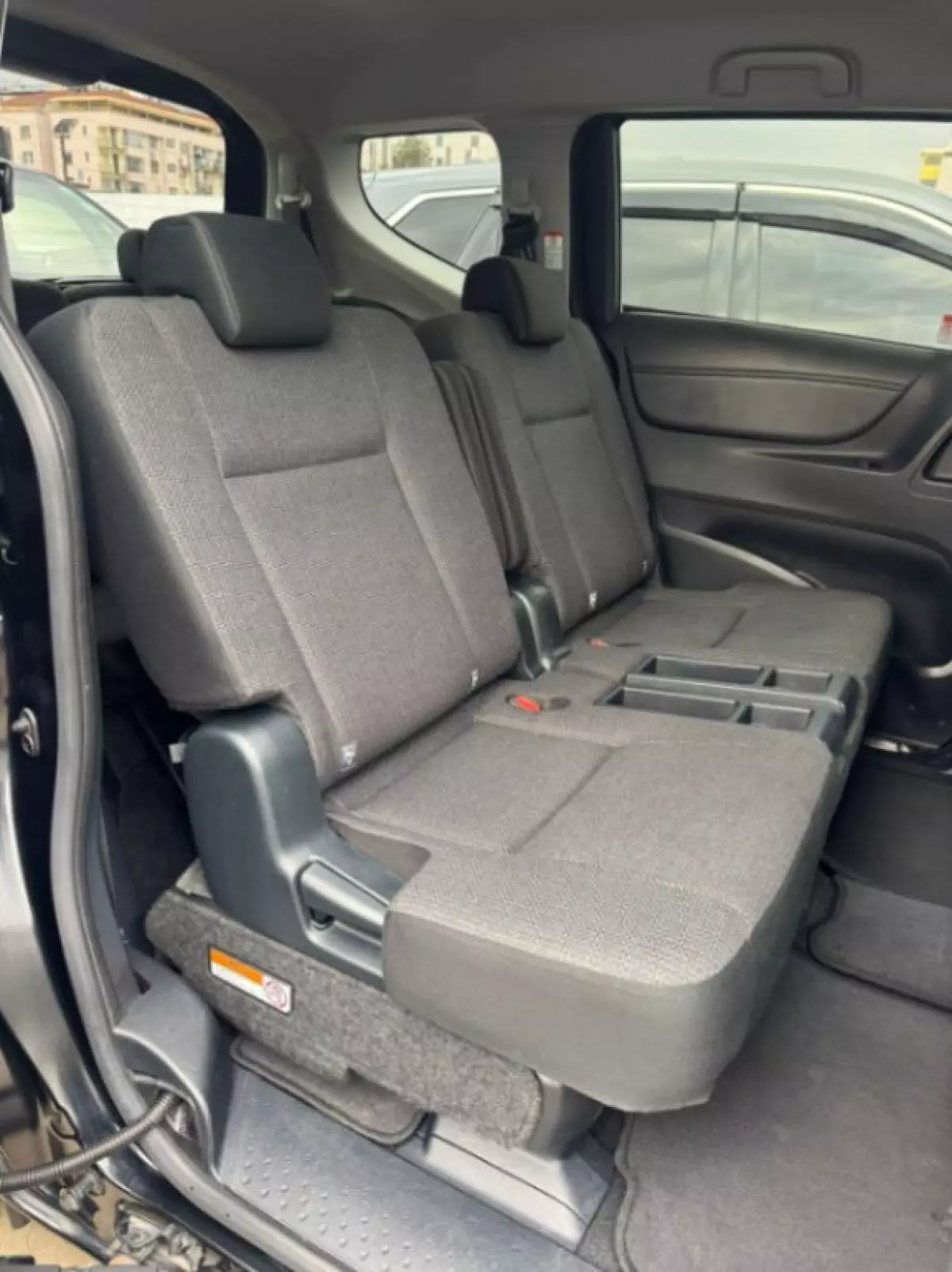 interiorBack