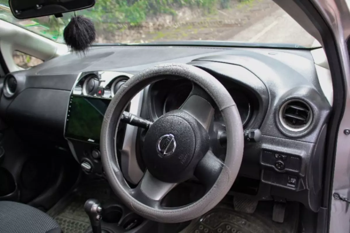 interiorFront