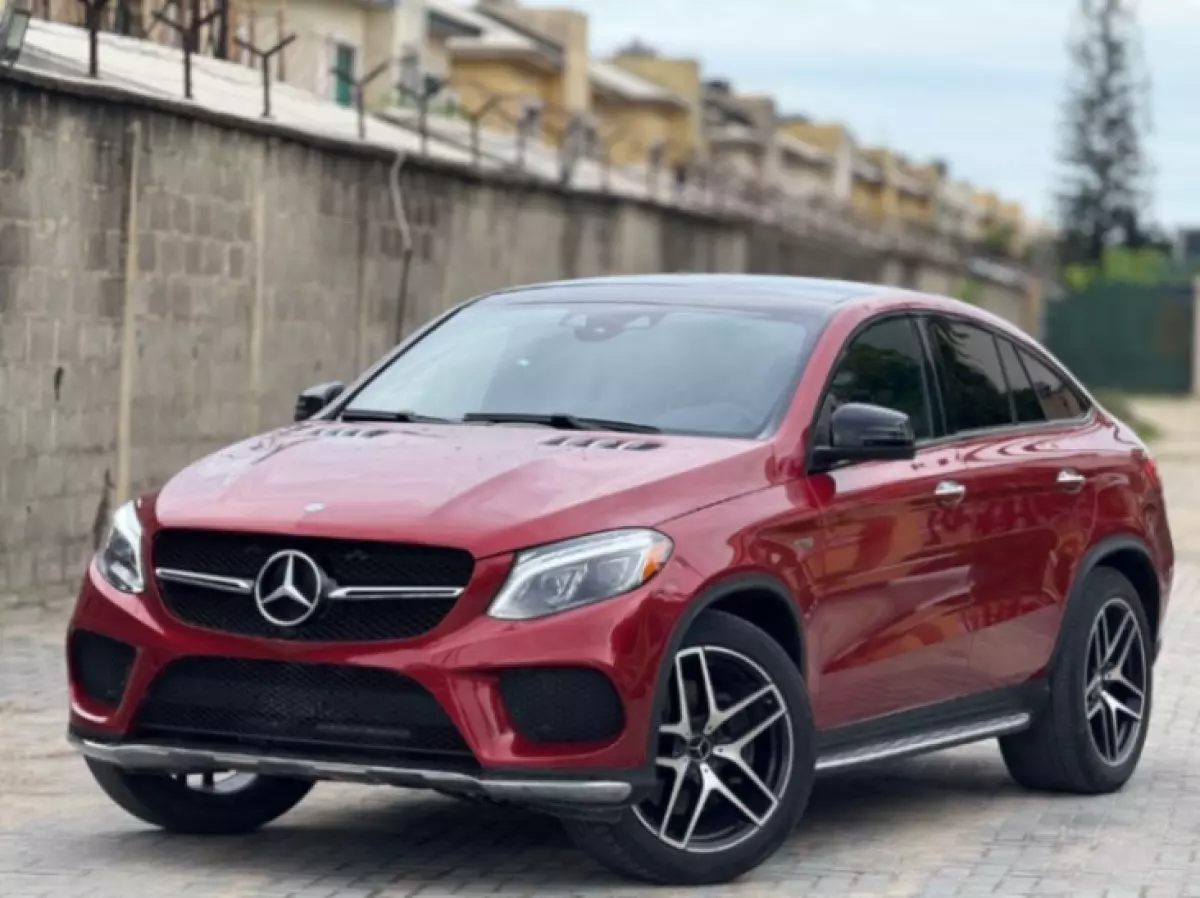 Mercedes-Benz GLE 43 AMG - 2019