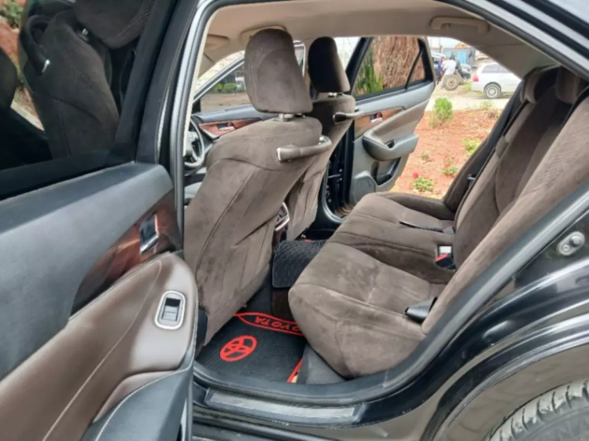interiorBack
