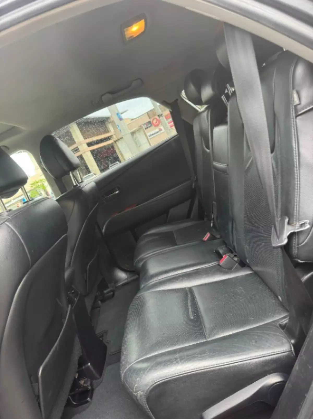 interiorBack