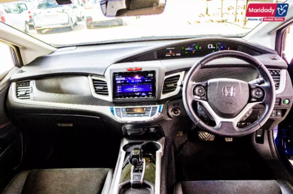 interiorFront