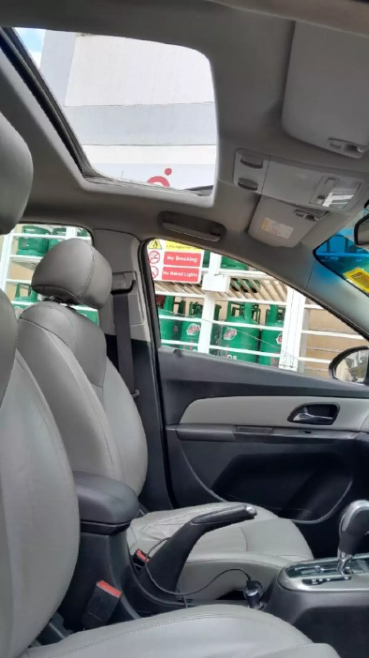 interiorBack