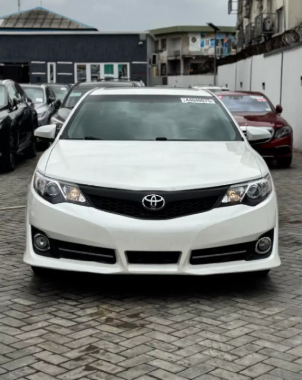 Toyota Camry - 2014