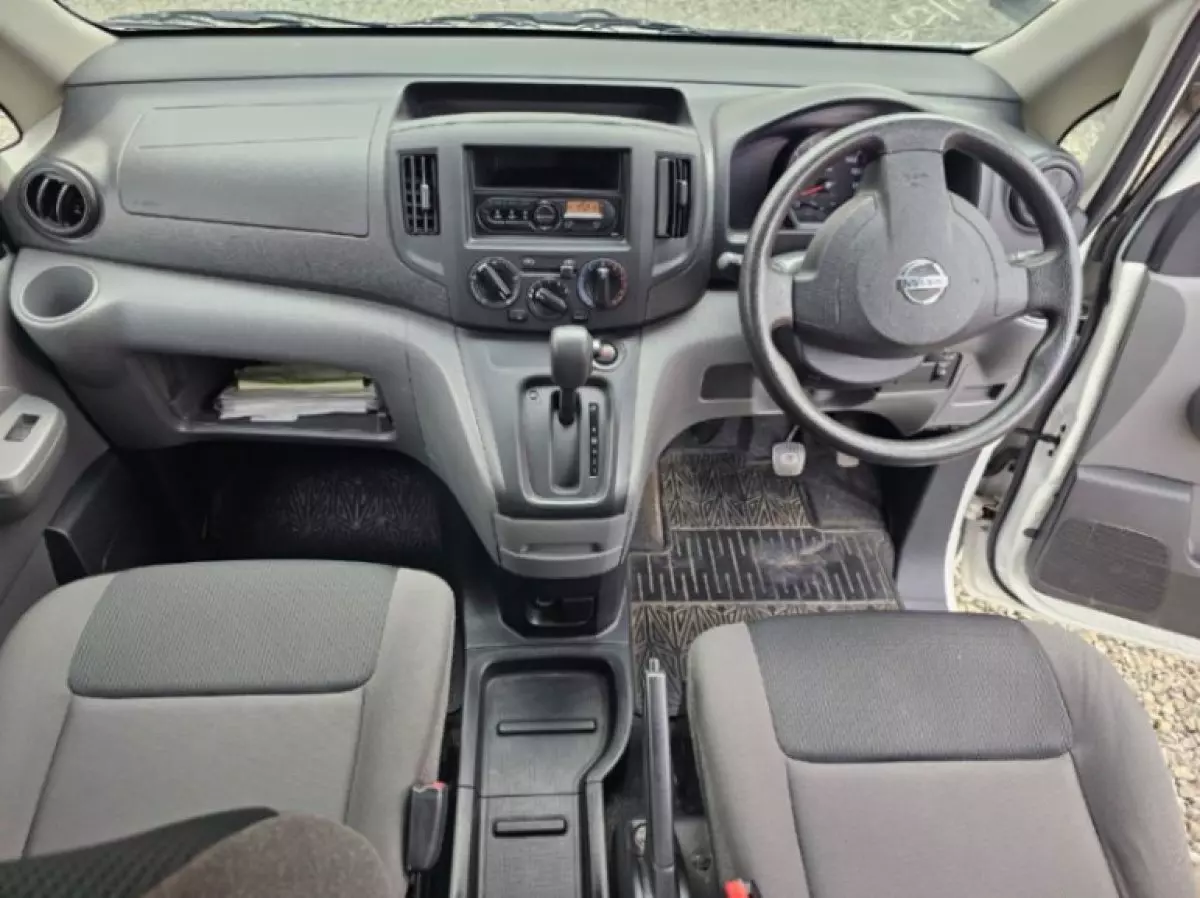 interiorFront