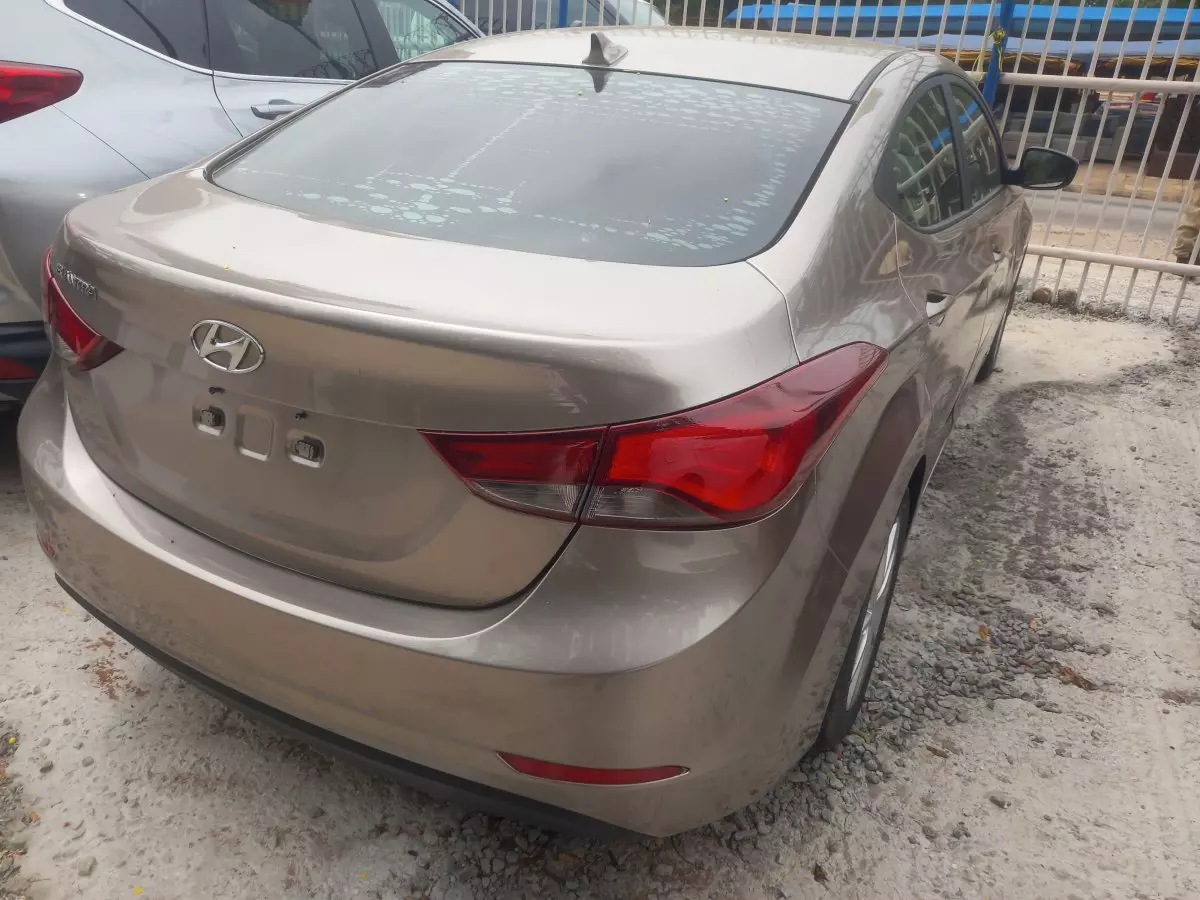 car Right Back