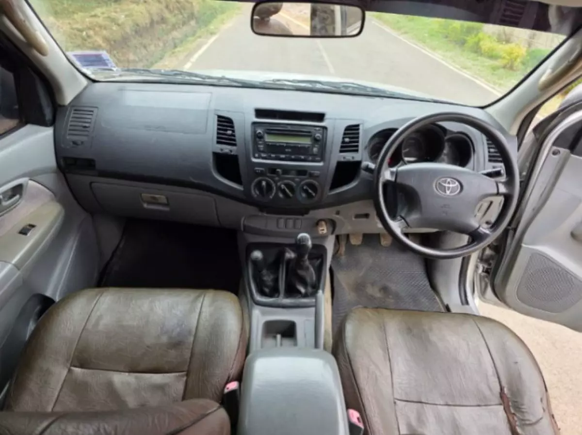 interiorFront