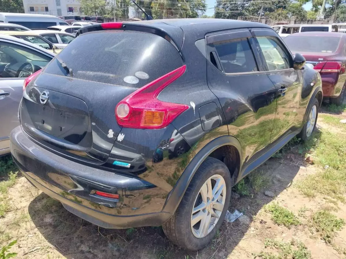 car Right Back