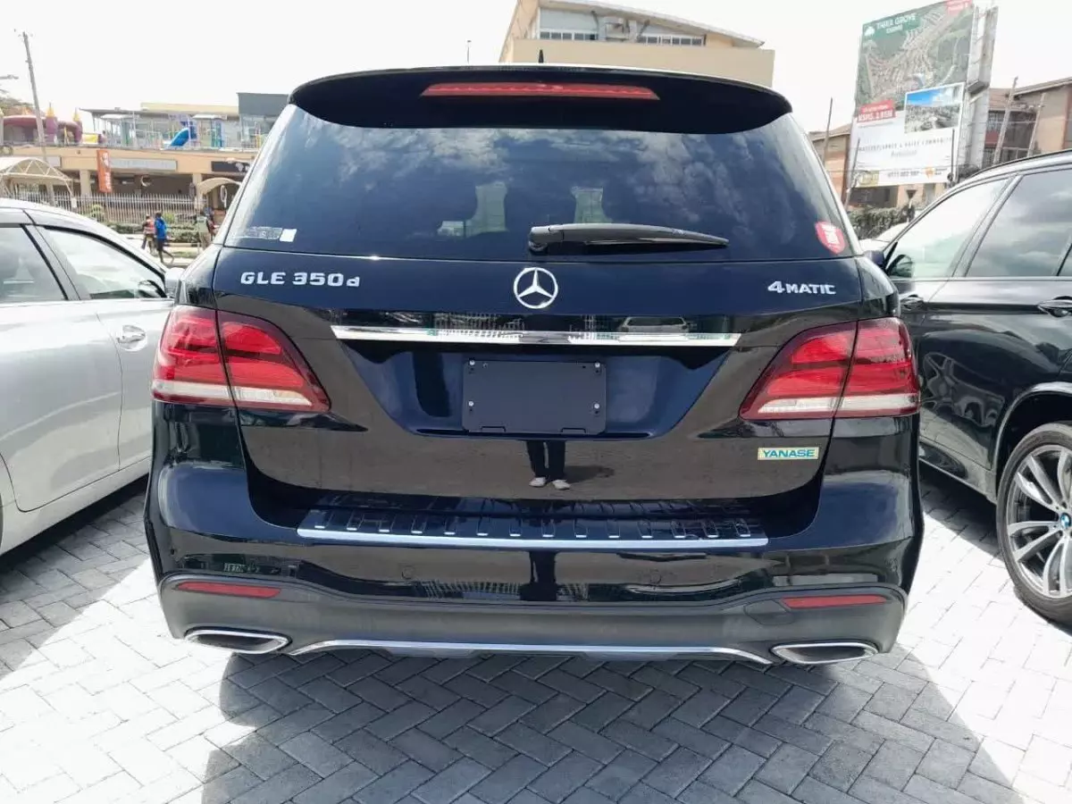 car Back