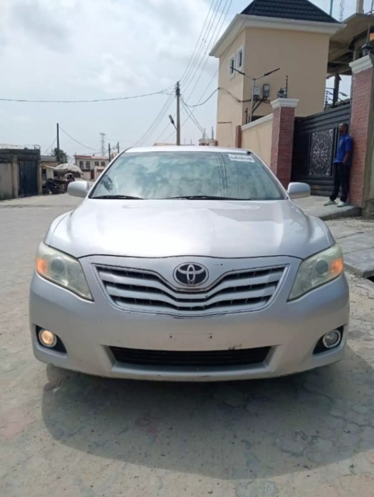 Toyota Camry - 2010