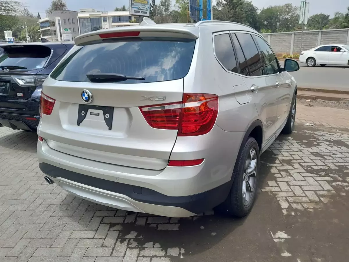 car Right Back