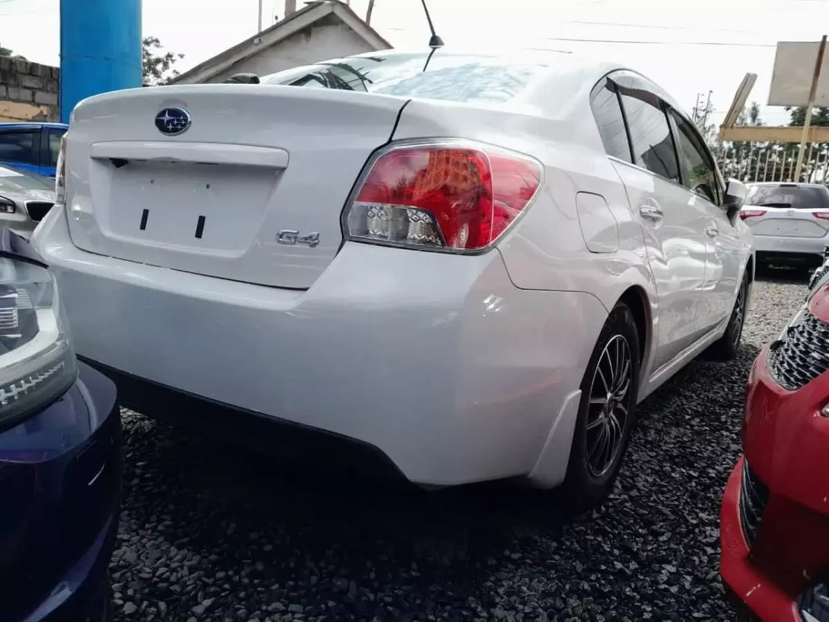car Right Back