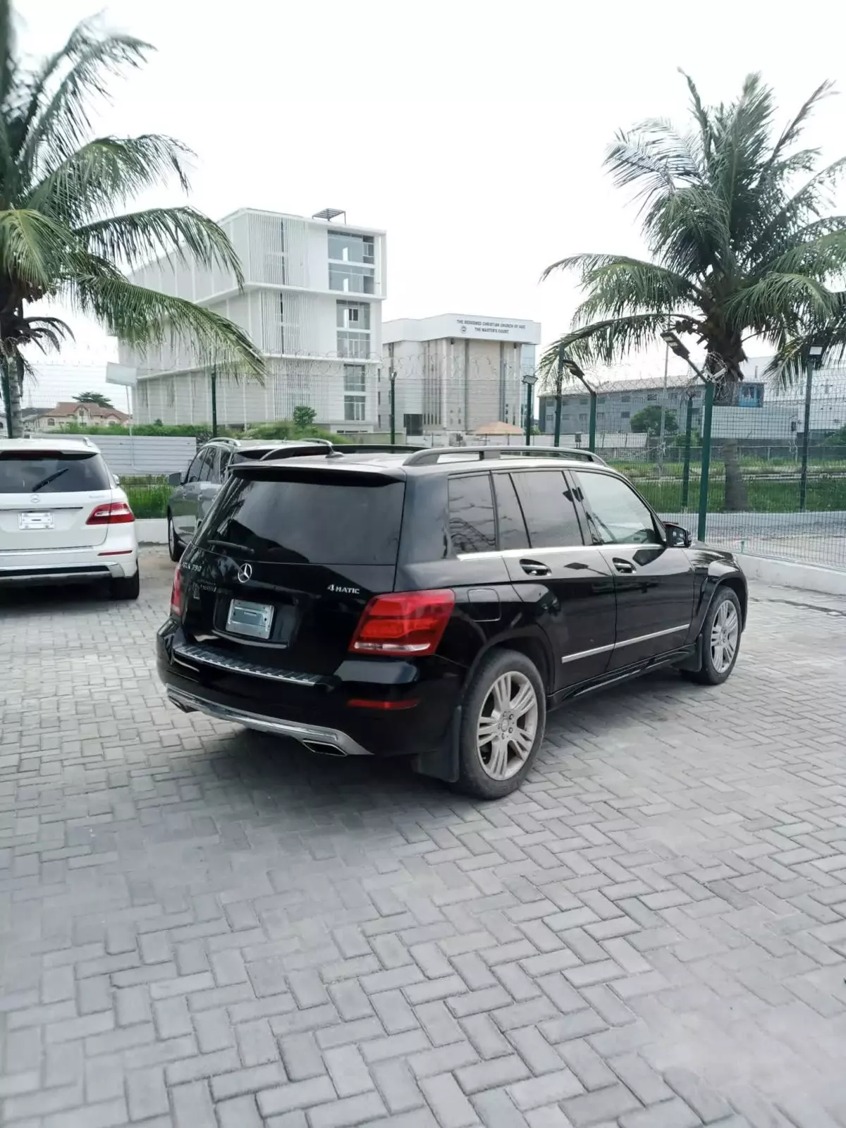 car Right Back
