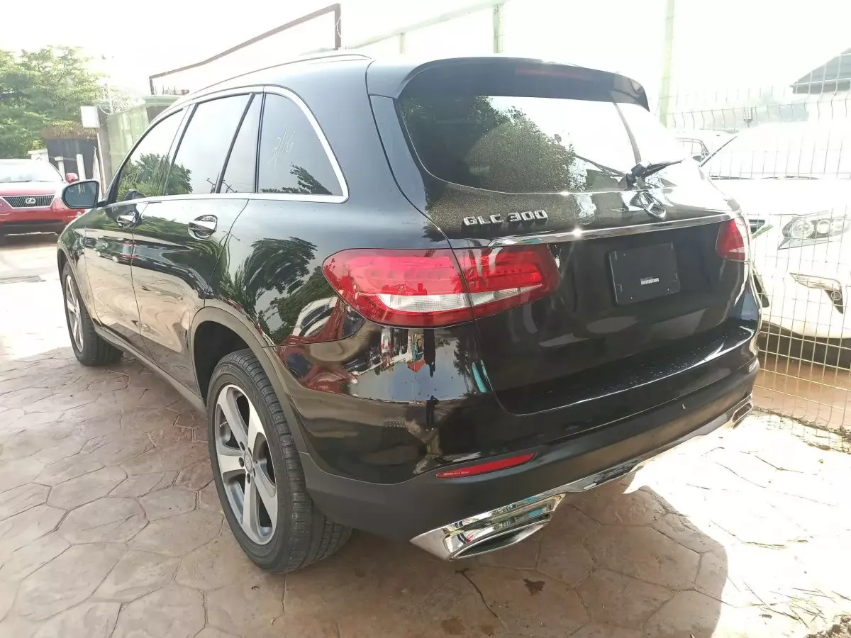 car Left Back