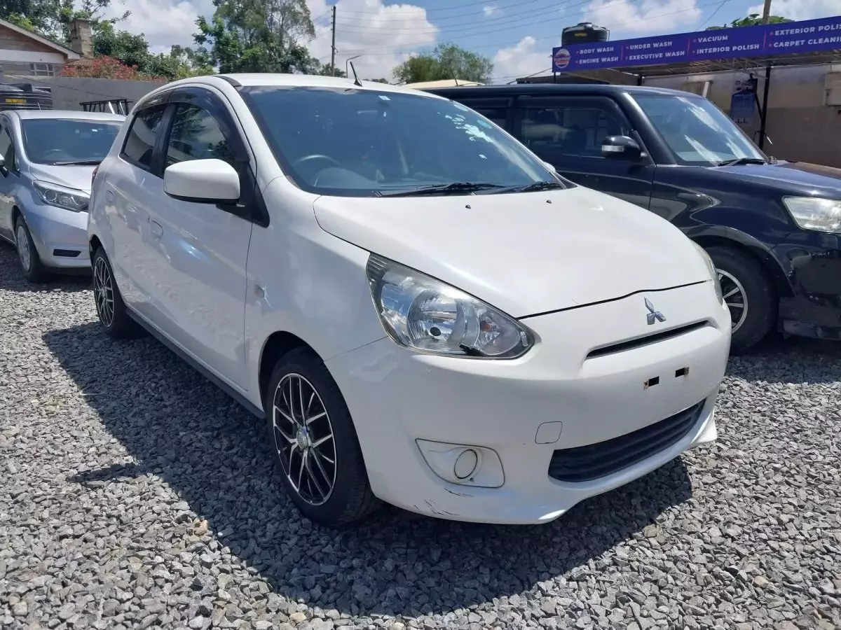 Mitsubishi Mirage - 2016