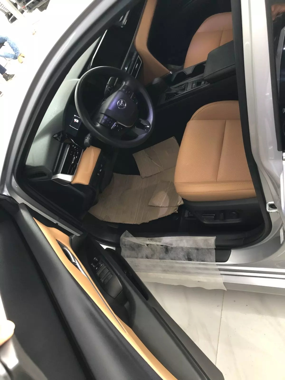 interiorFront