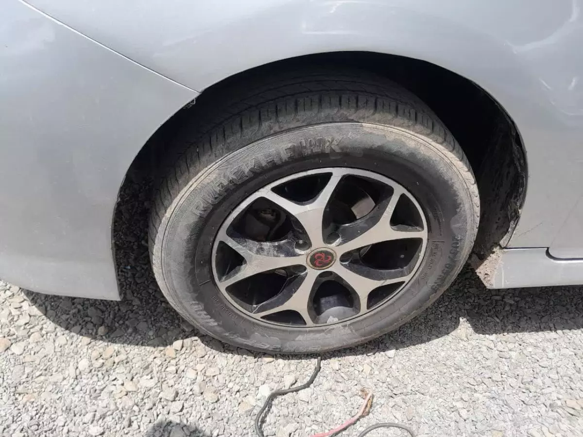 tyre1