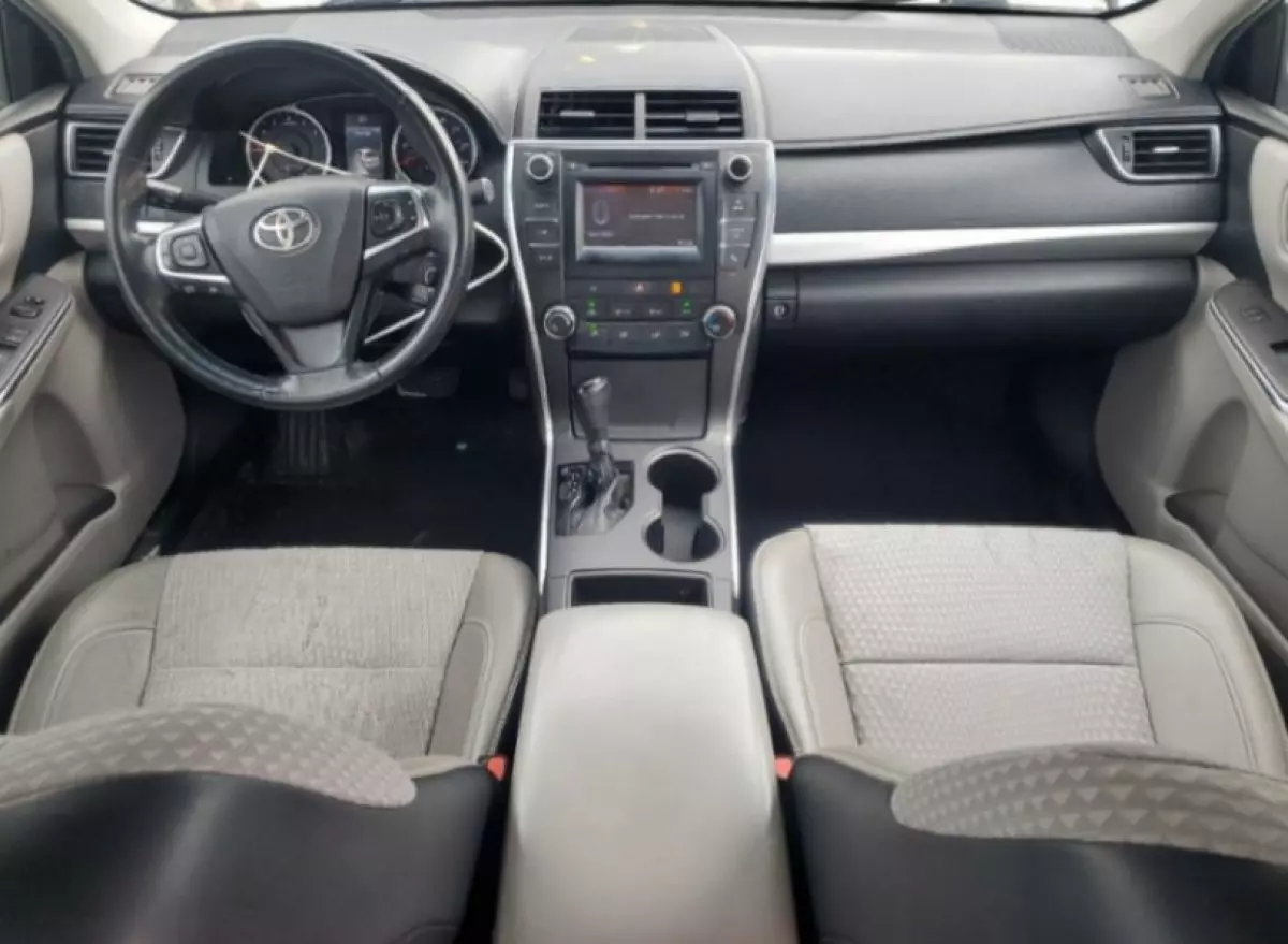 interiorFront