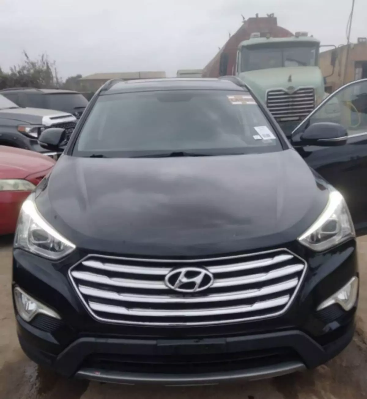 Hyundai Santa Fe - 2013