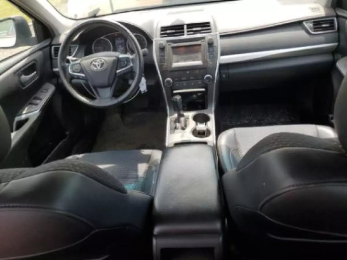 interiorFront