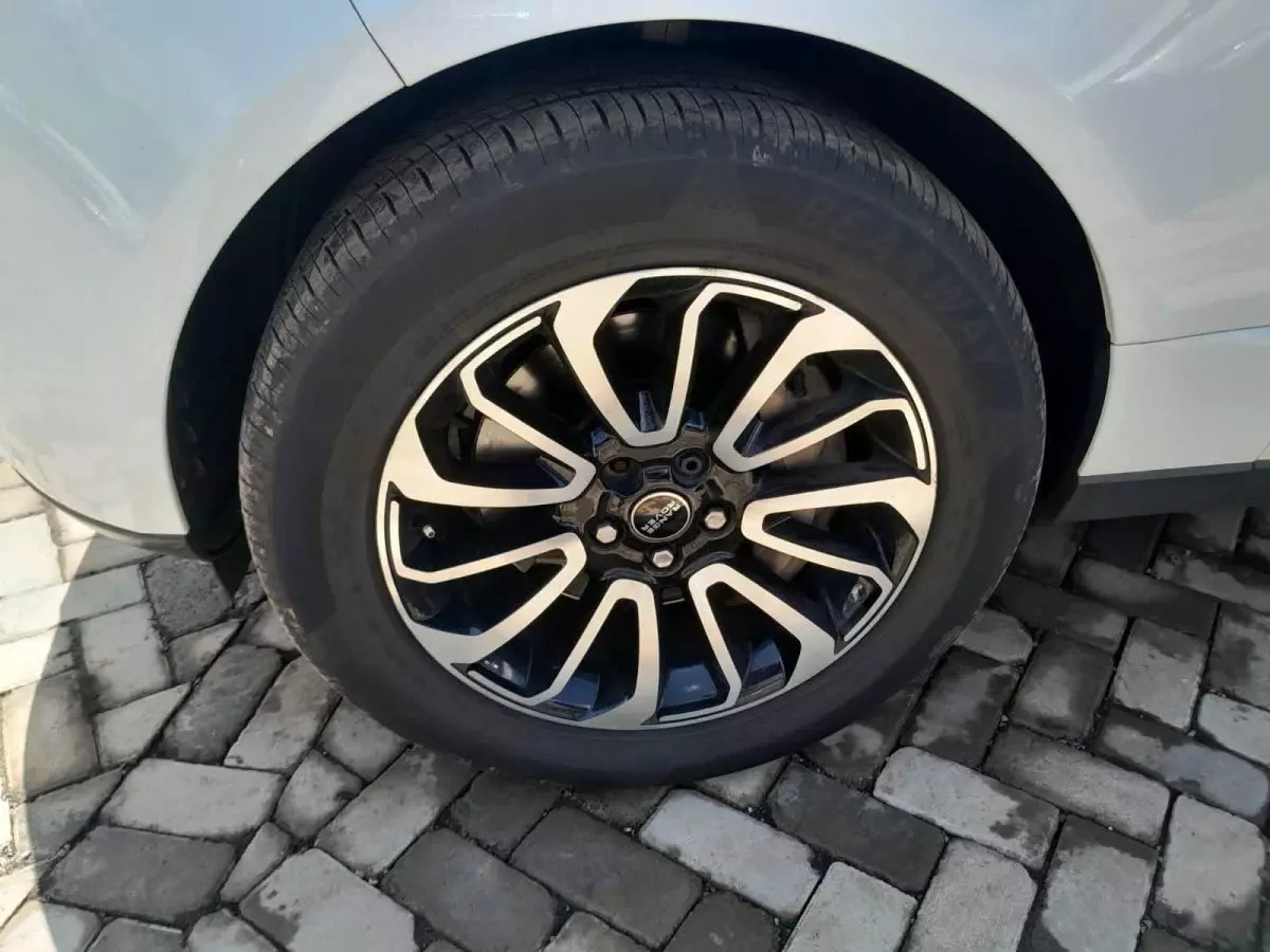 tyre0