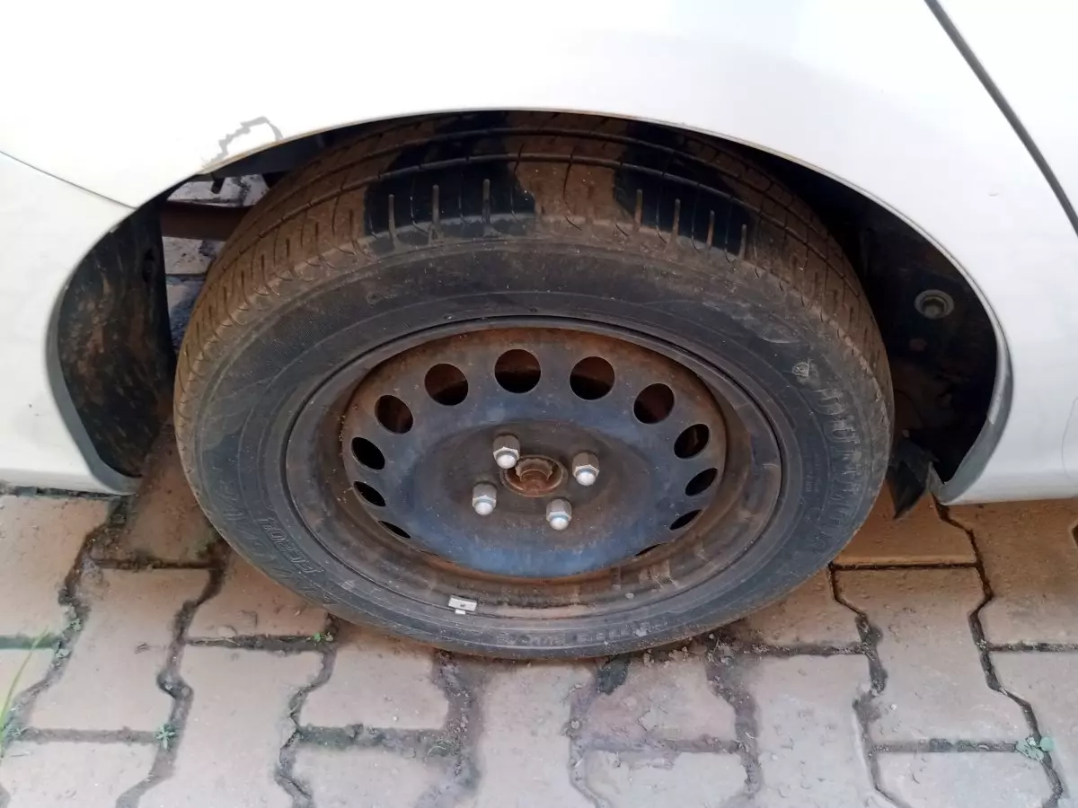 tyre1