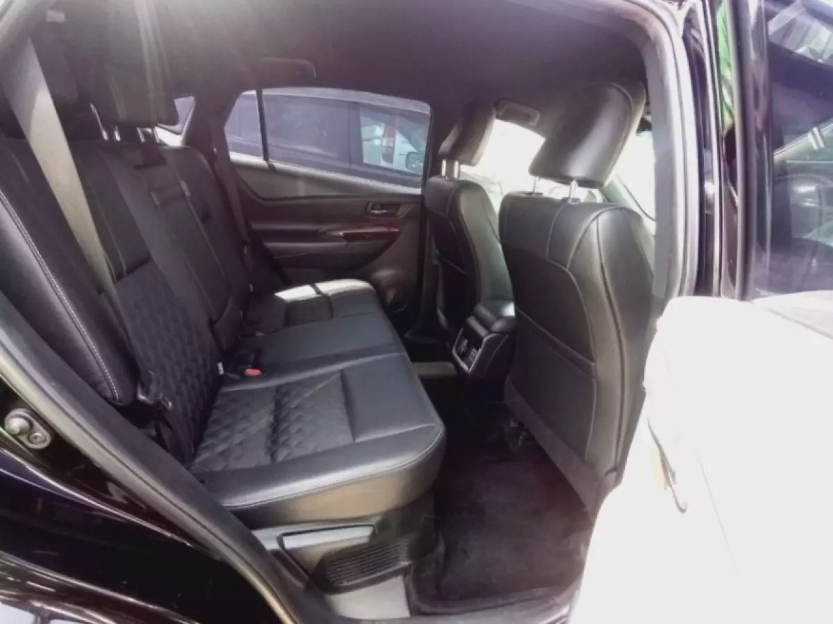 interiorBack