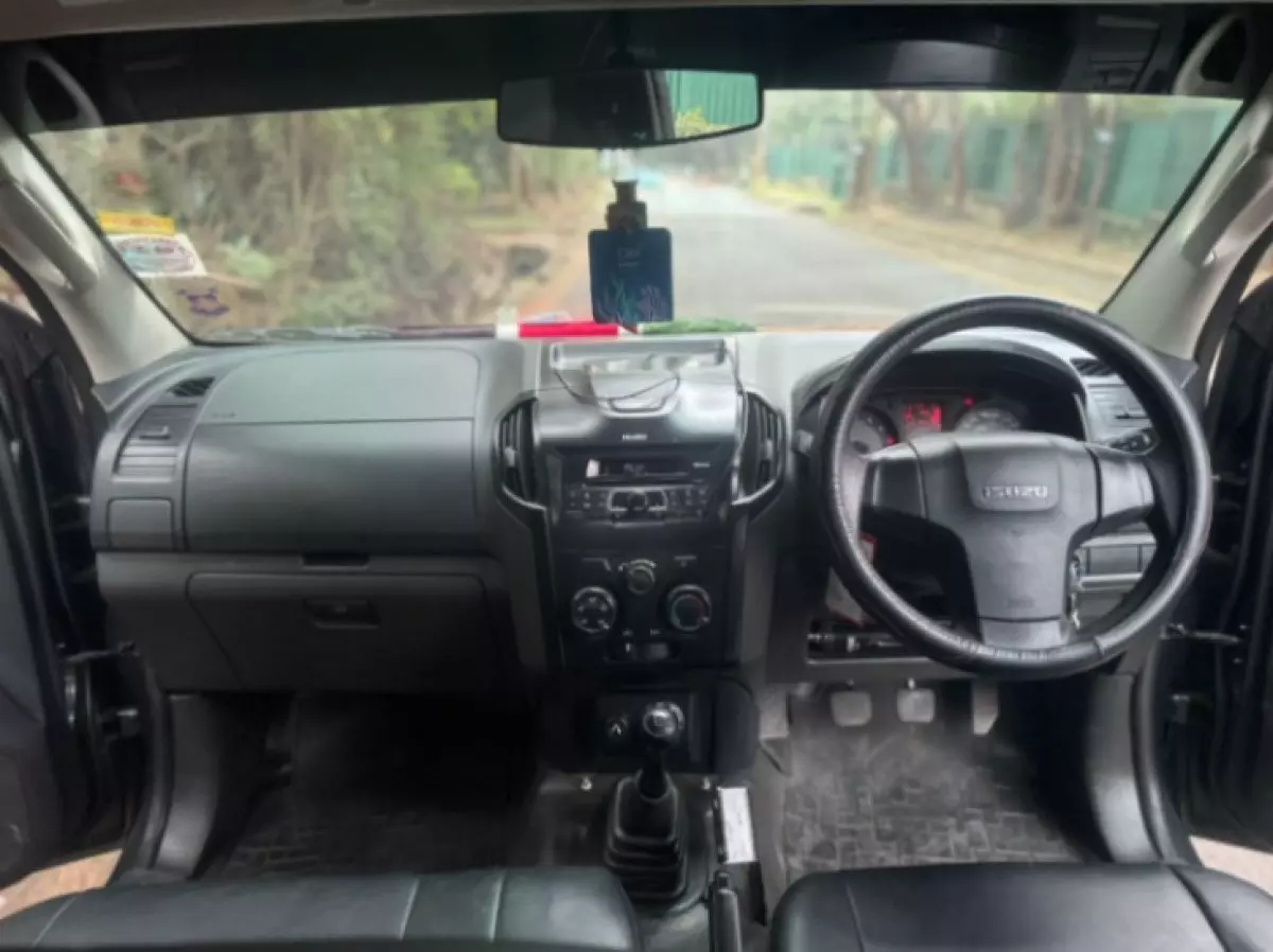interiorFront