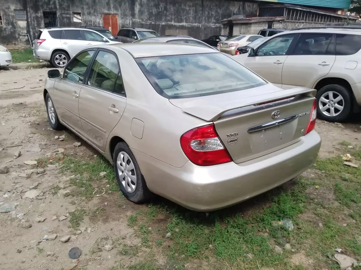 car Left Back
