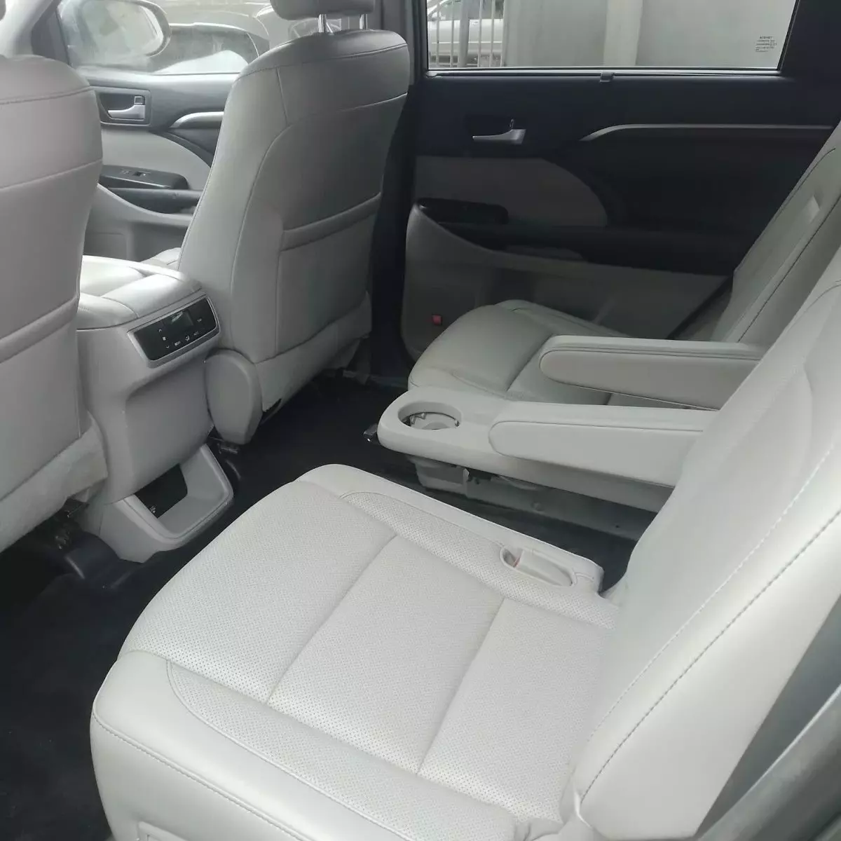 car Right Back
