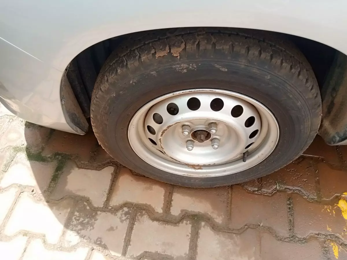 tyre1