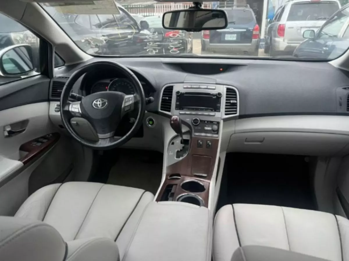 interiorBack